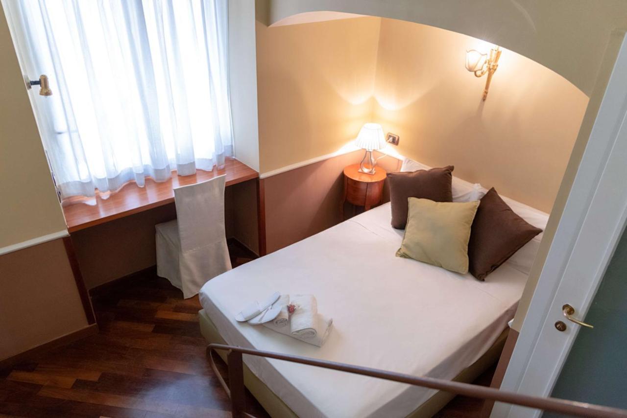 Hotel Suite Ares Napoli Eksteriør billede